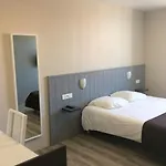 Logis Galland Hotel 2*